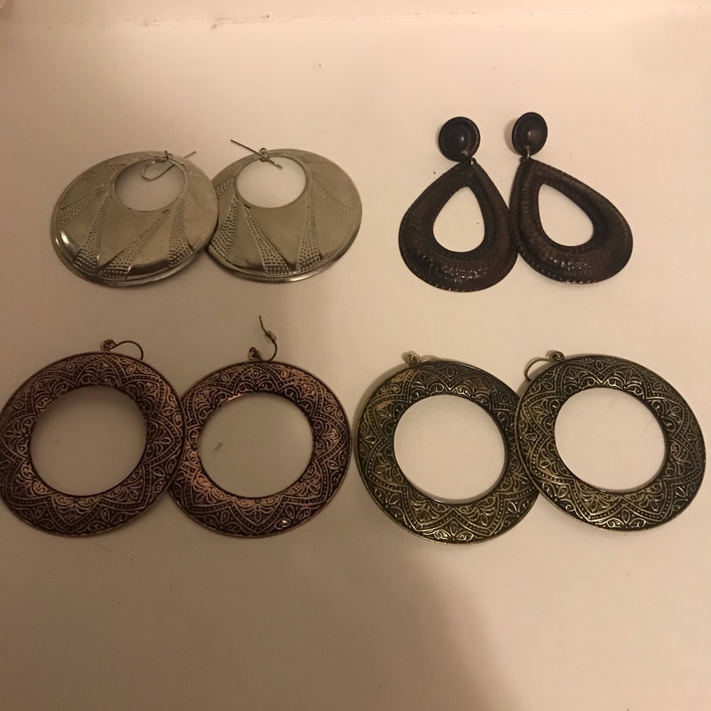 3 for 25.00 Set of 4 pair of Earrings